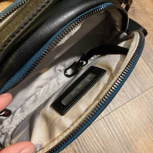 Tumi Crossbody Bag - Picture 5 of 8